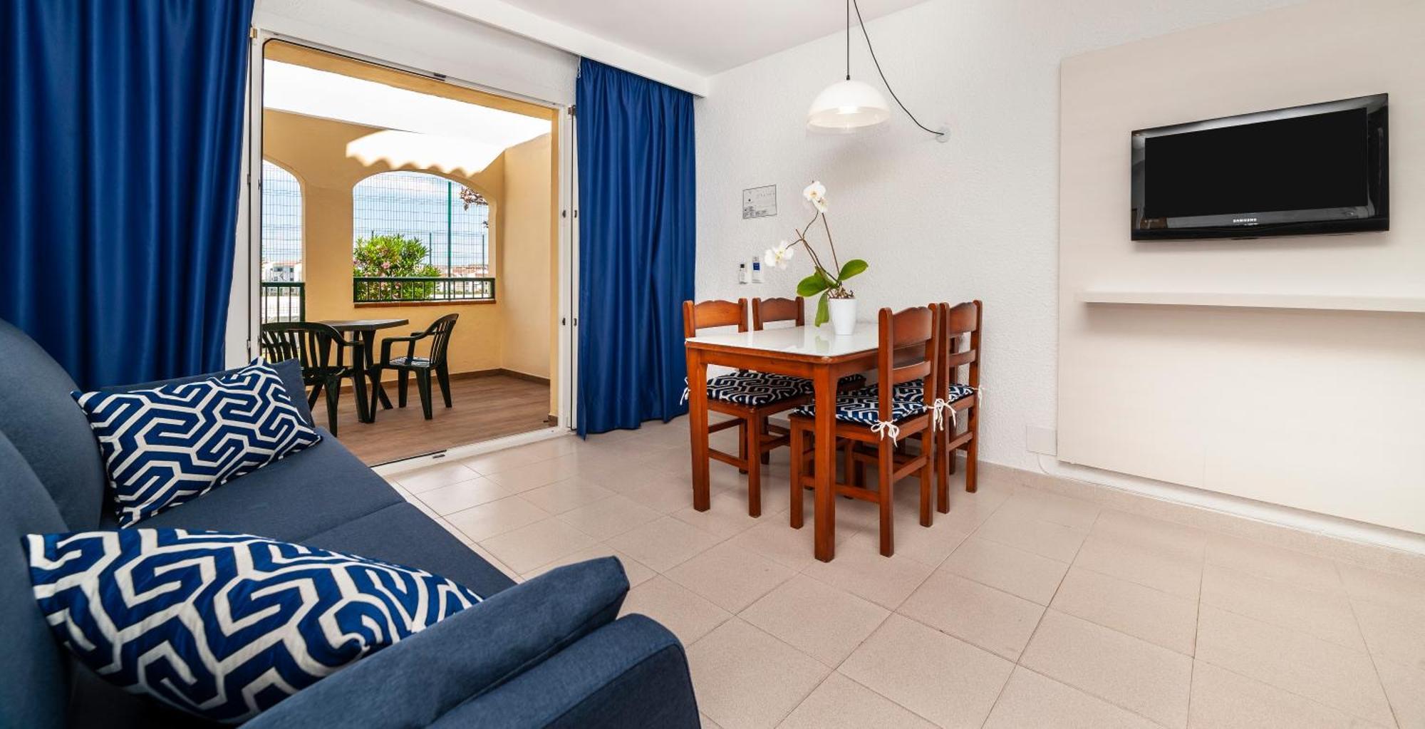 One-Bedroom Apartment (2 Adults + 1 Child)